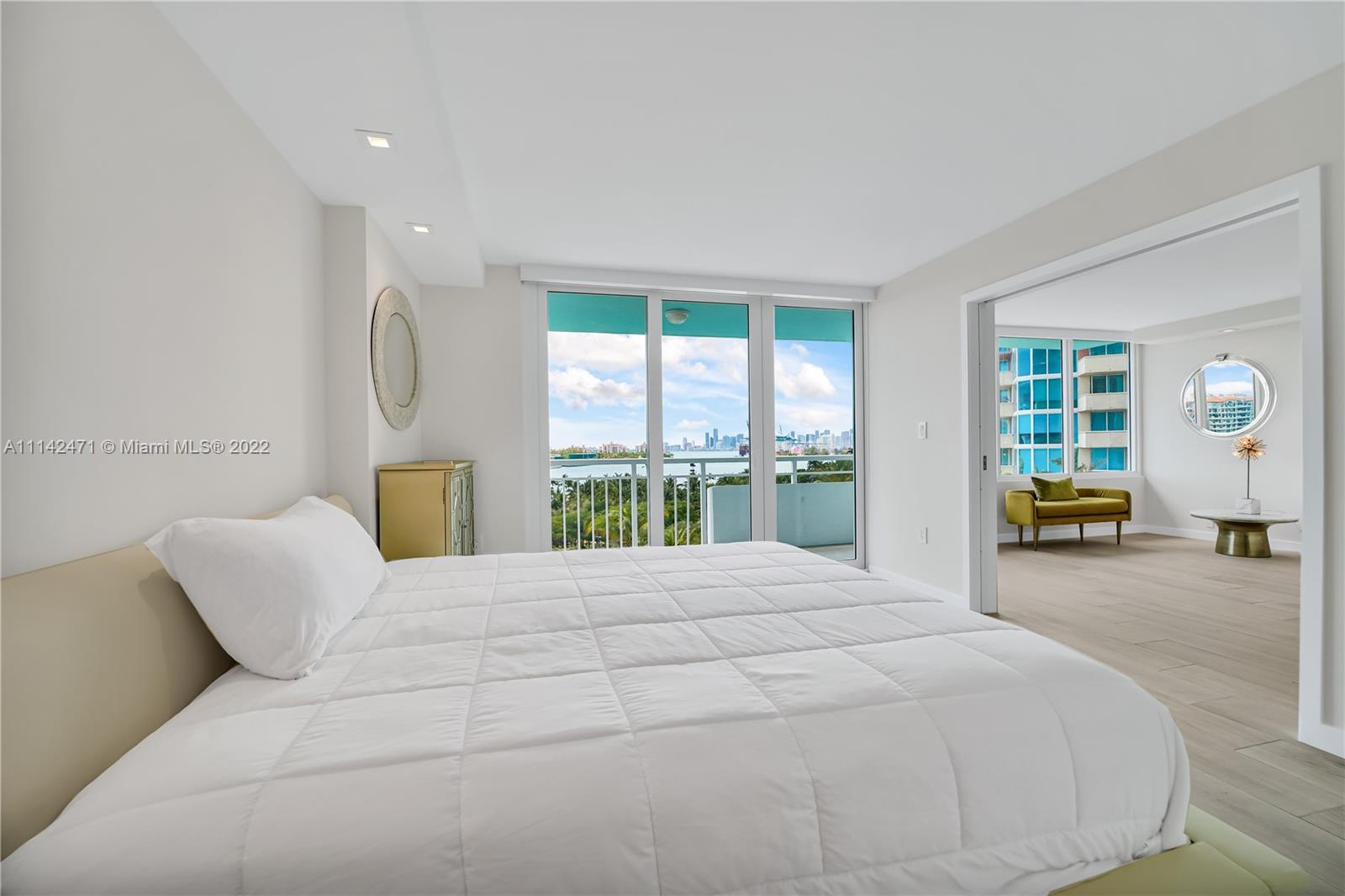 SOUTH POINTE TOWERS CONDO - Residential Lease