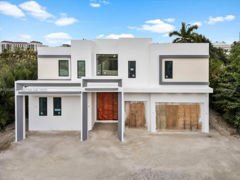 274 NE 3rd Ct Boca Raton FL 33432