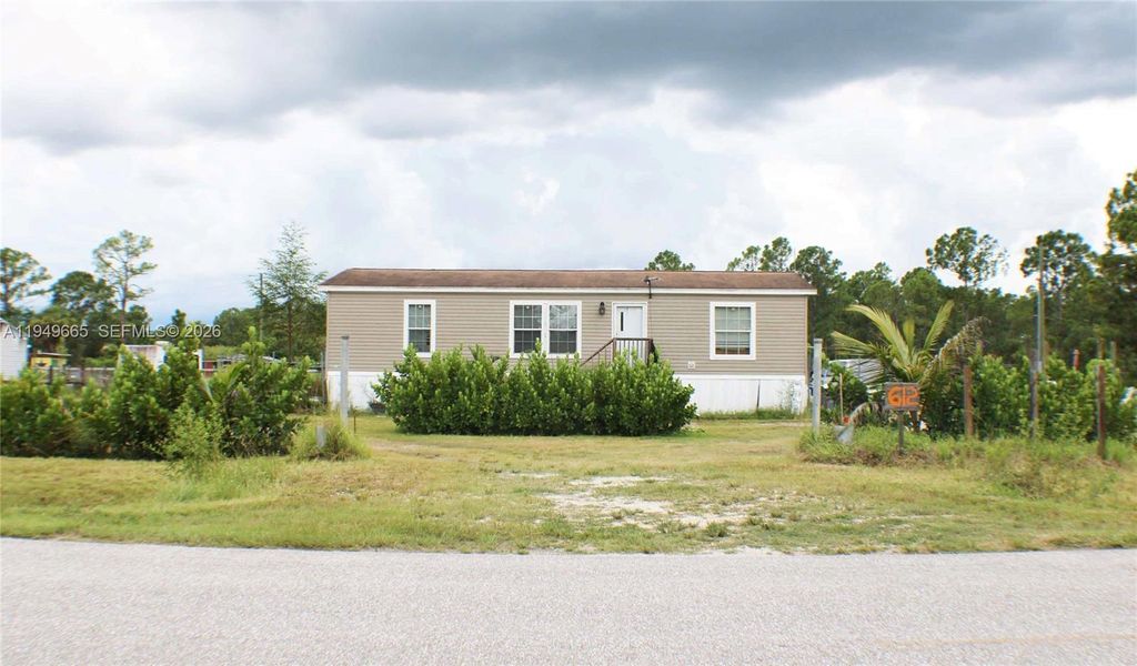 Photo of 612 Hunting Club, Clewiston, FL 33440 (MLS # A11949665)