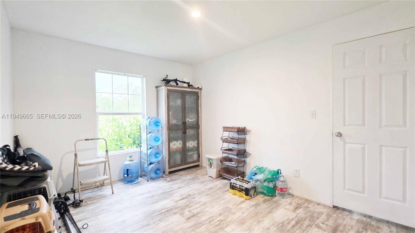 MONTURA SOUTH HALF (100804 - Residential