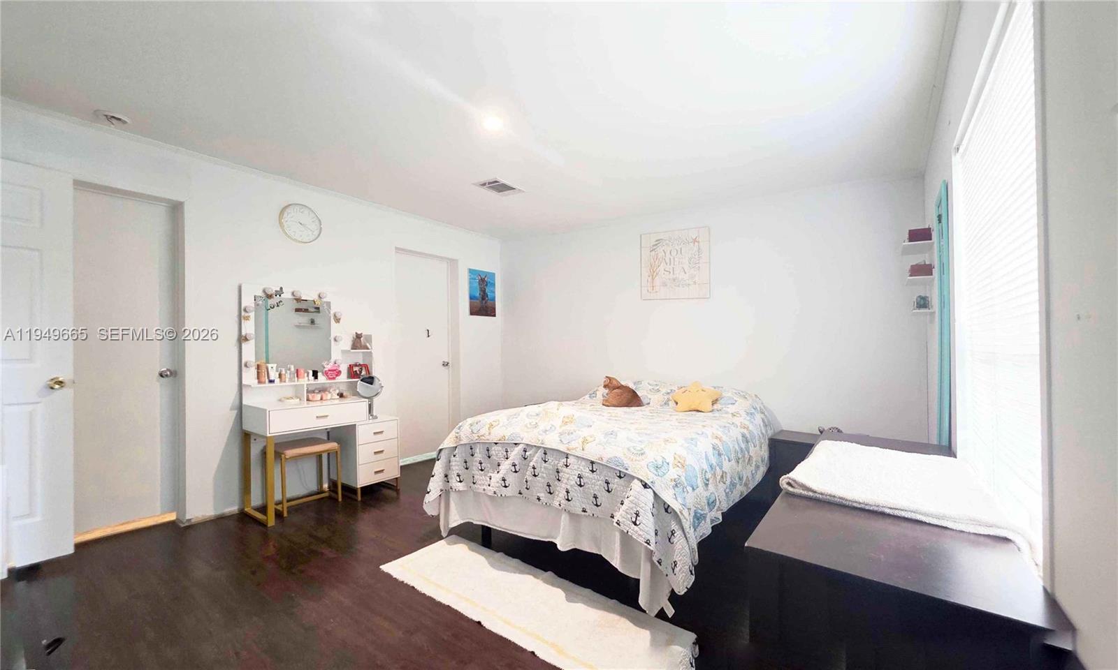 MONTURA SOUTH HALF (100804 - Residential