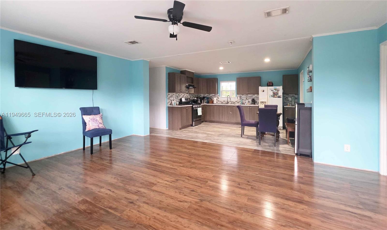 MONTURA SOUTH HALF (100804 - Residential