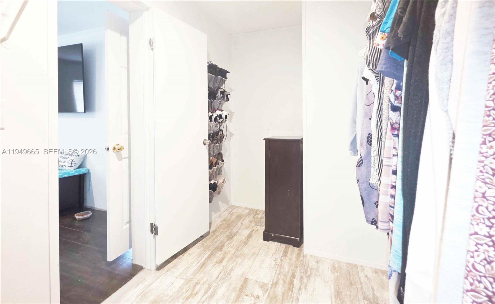 MONTURA SOUTH HALF (100804 - Residential