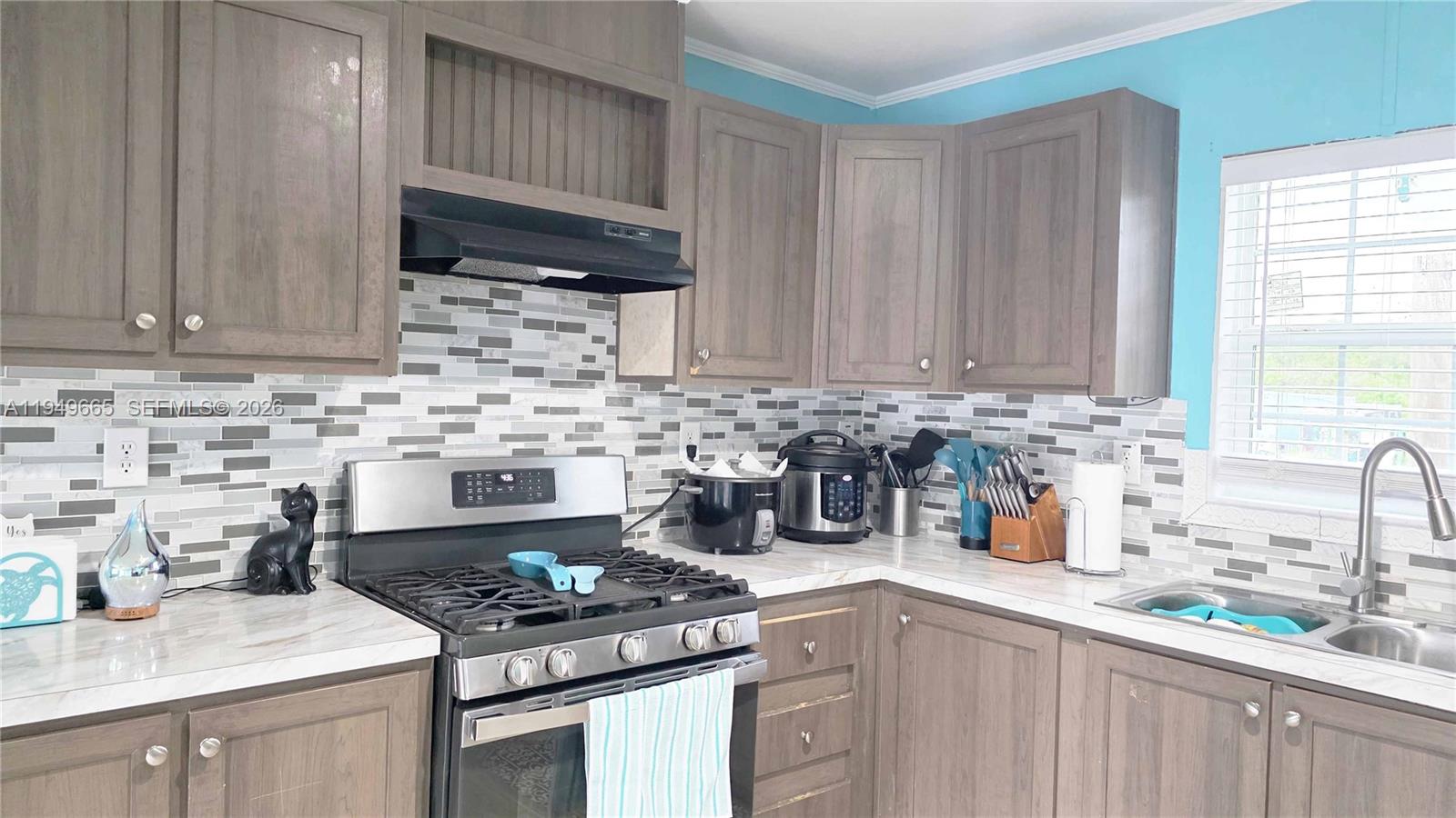 MONTURA SOUTH HALF (100804 - Residential