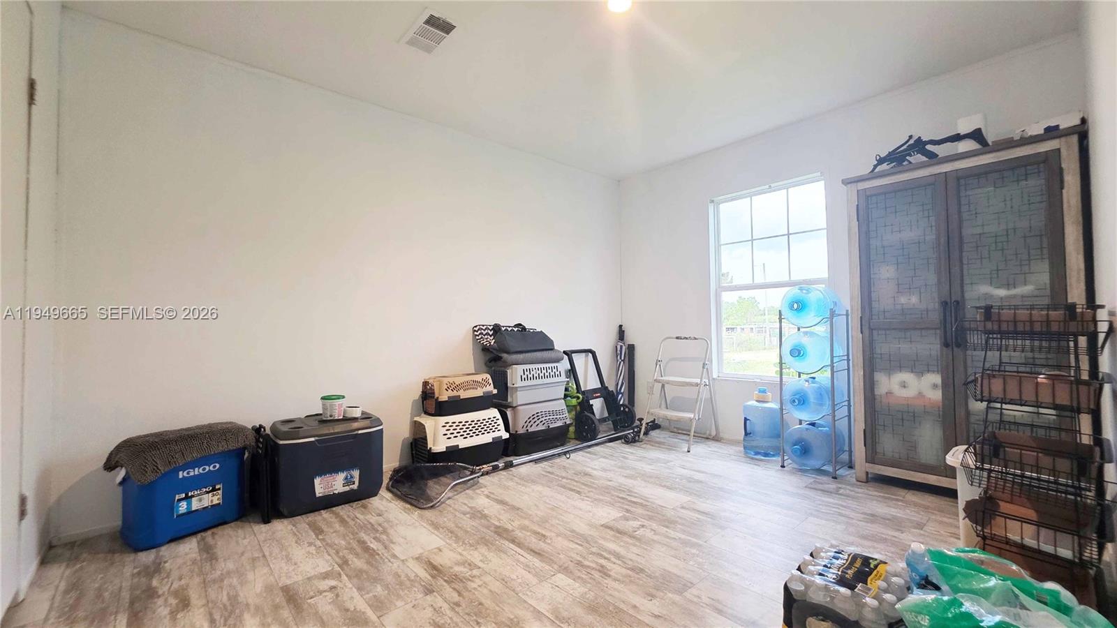 MONTURA SOUTH HALF (100804 - Residential