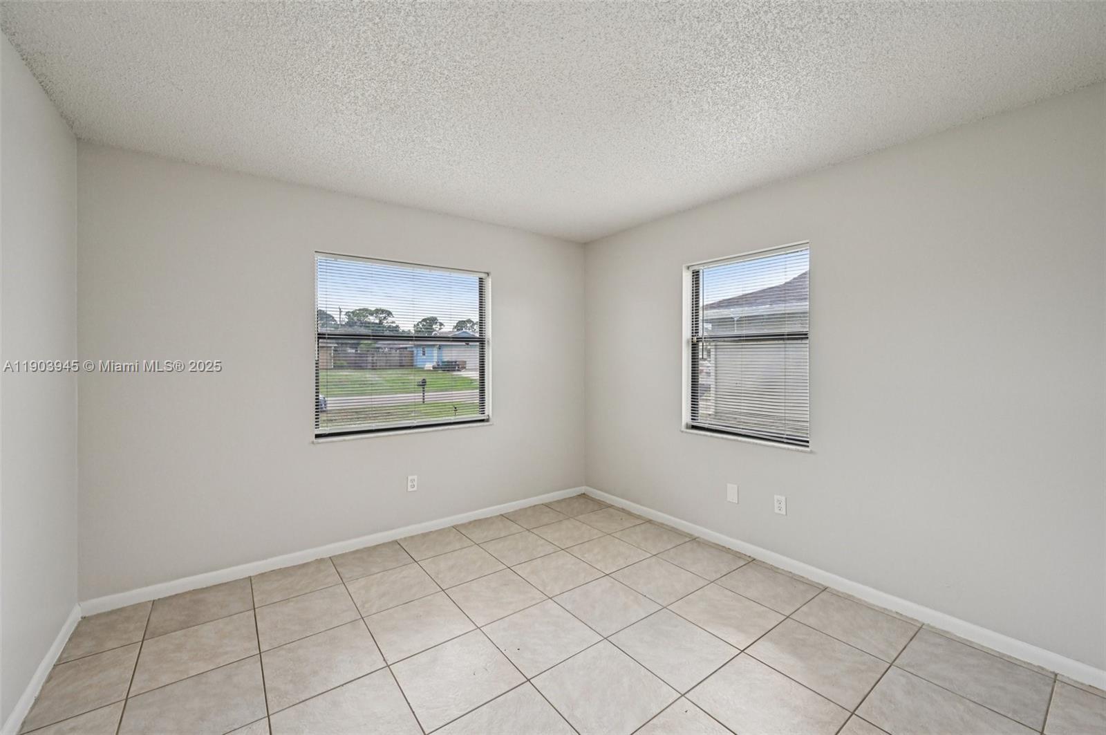 PORT ST LUCIE SECTION 13 - Residential