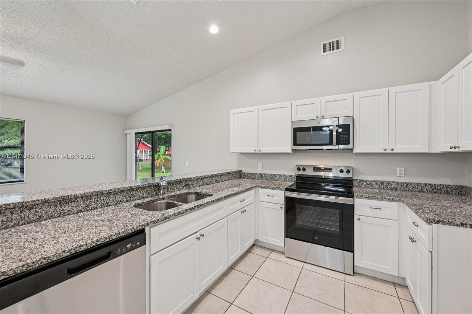 PORT ST LUCIE SECTION 13 - Residential