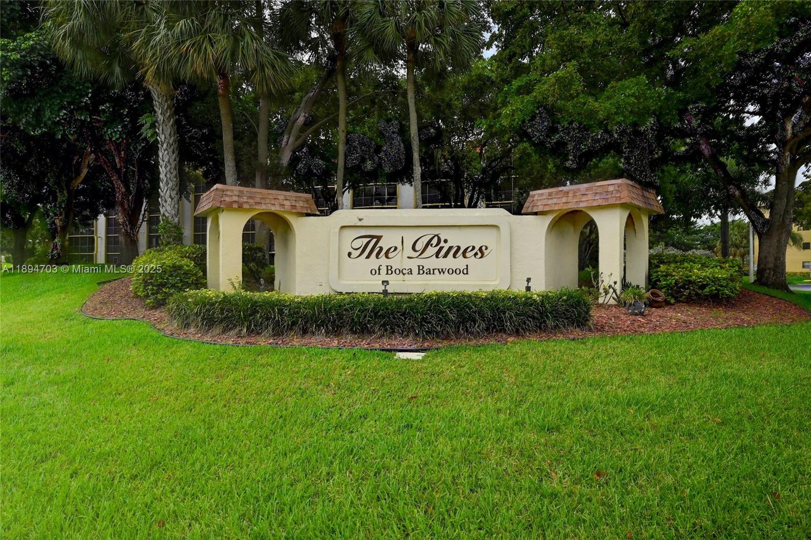 PINES OF BOCA BARWOOD CON - Residential