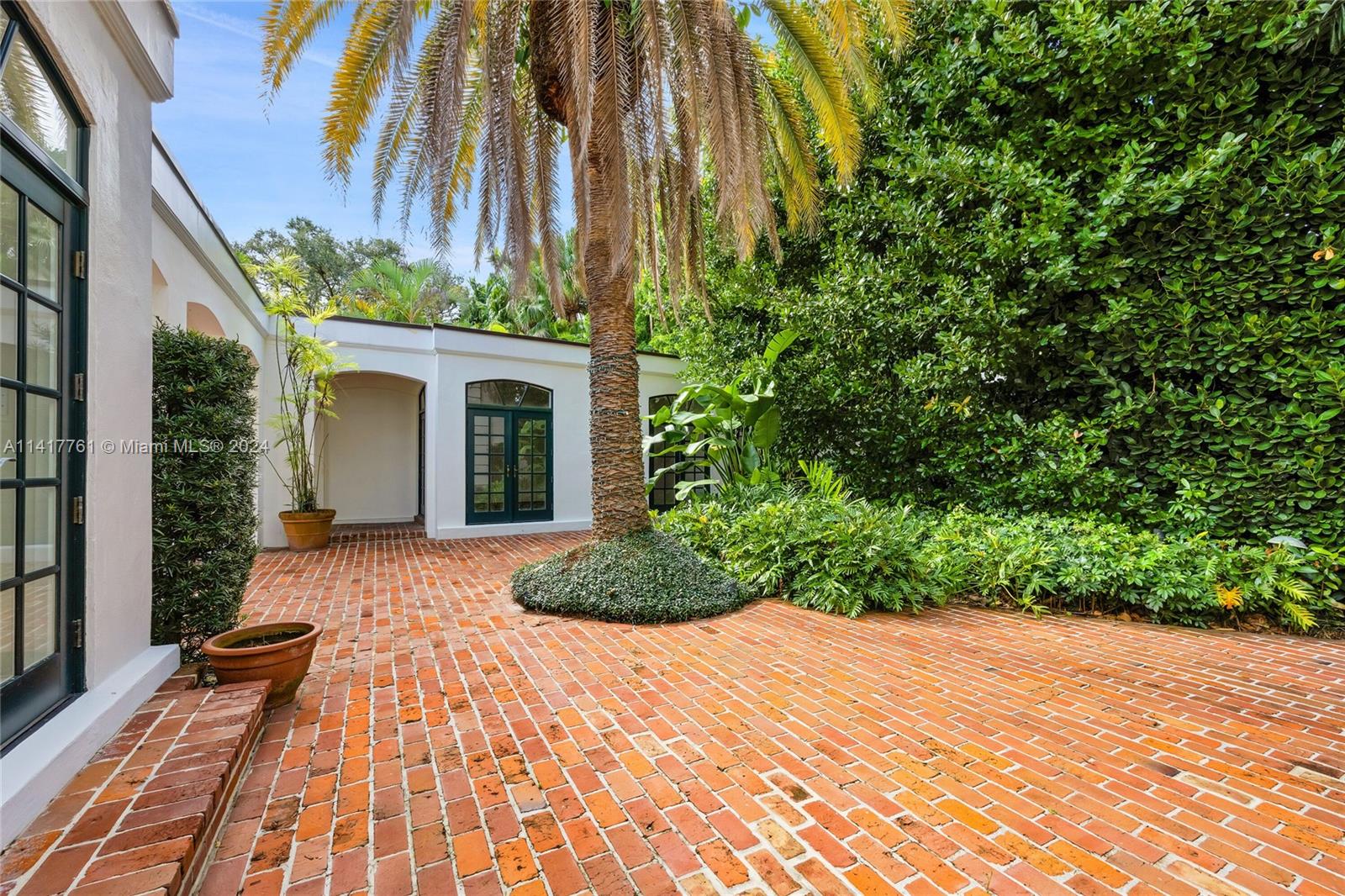 C GABLES RIVIERA SEC 12 - Residential