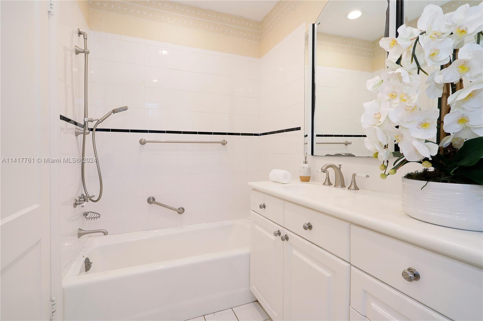 C GABLES RIVIERA SEC 12 - Residential