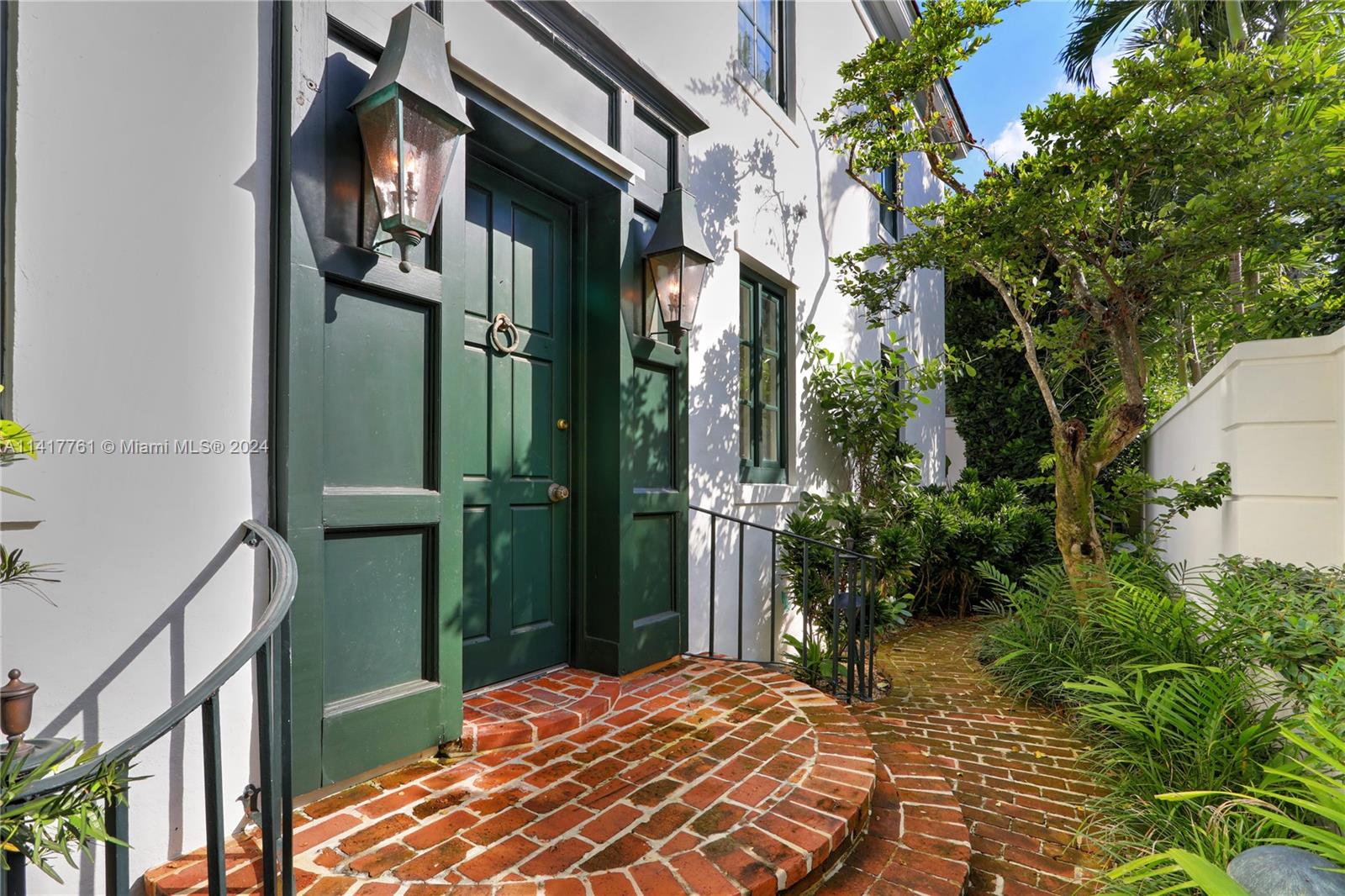 C GABLES RIVIERA SEC 12 - Residential