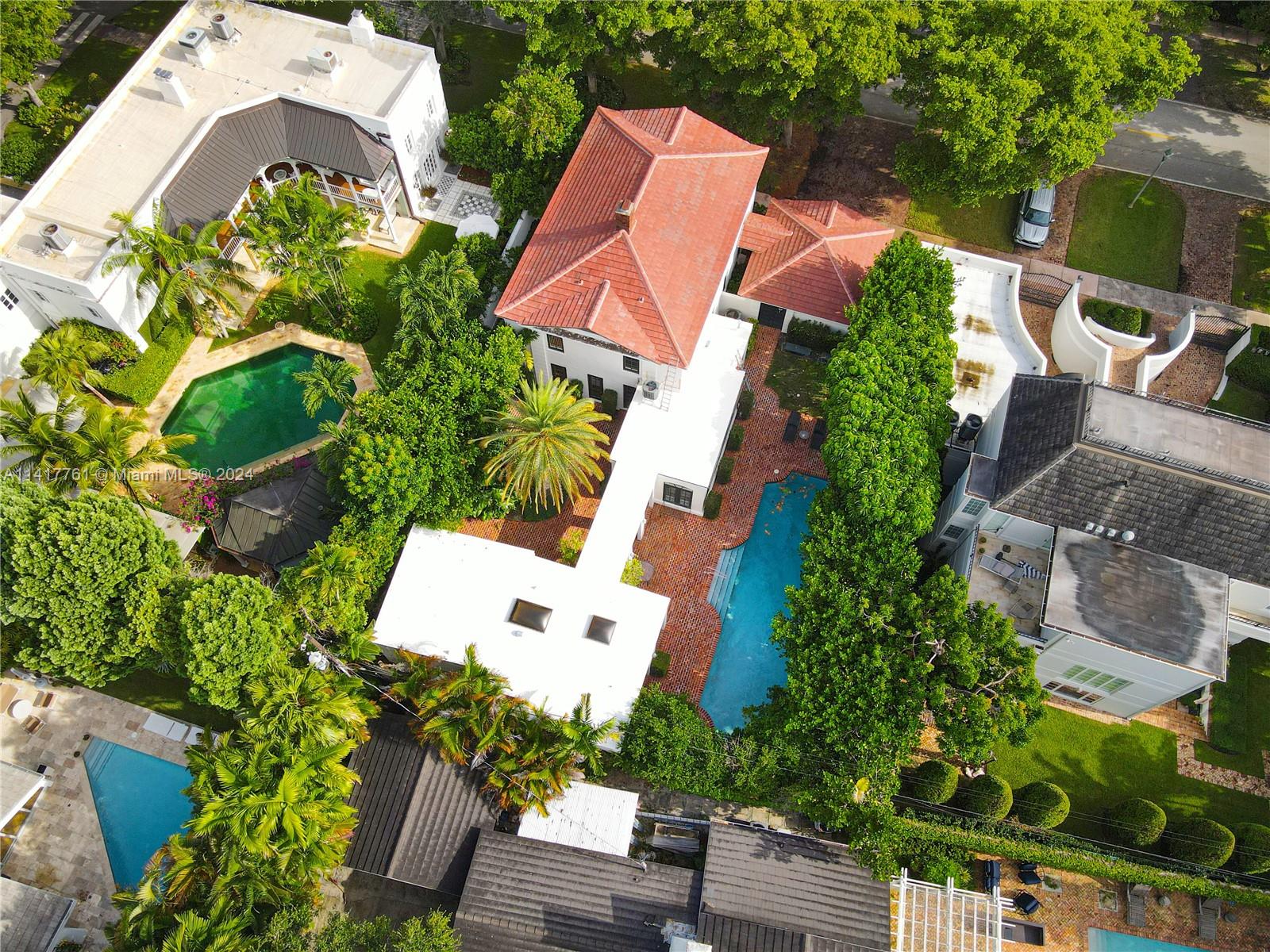 C GABLES RIVIERA SEC 12 - Residential