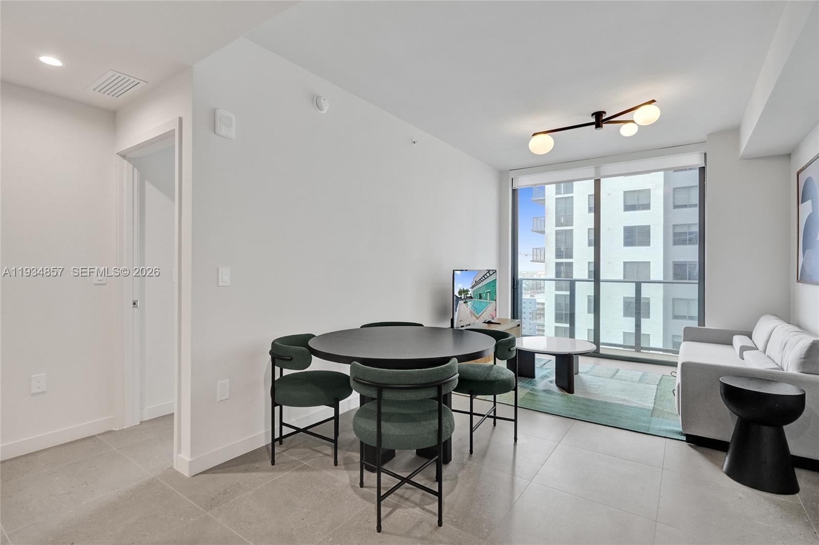 Crosby Miami World Center - Residential