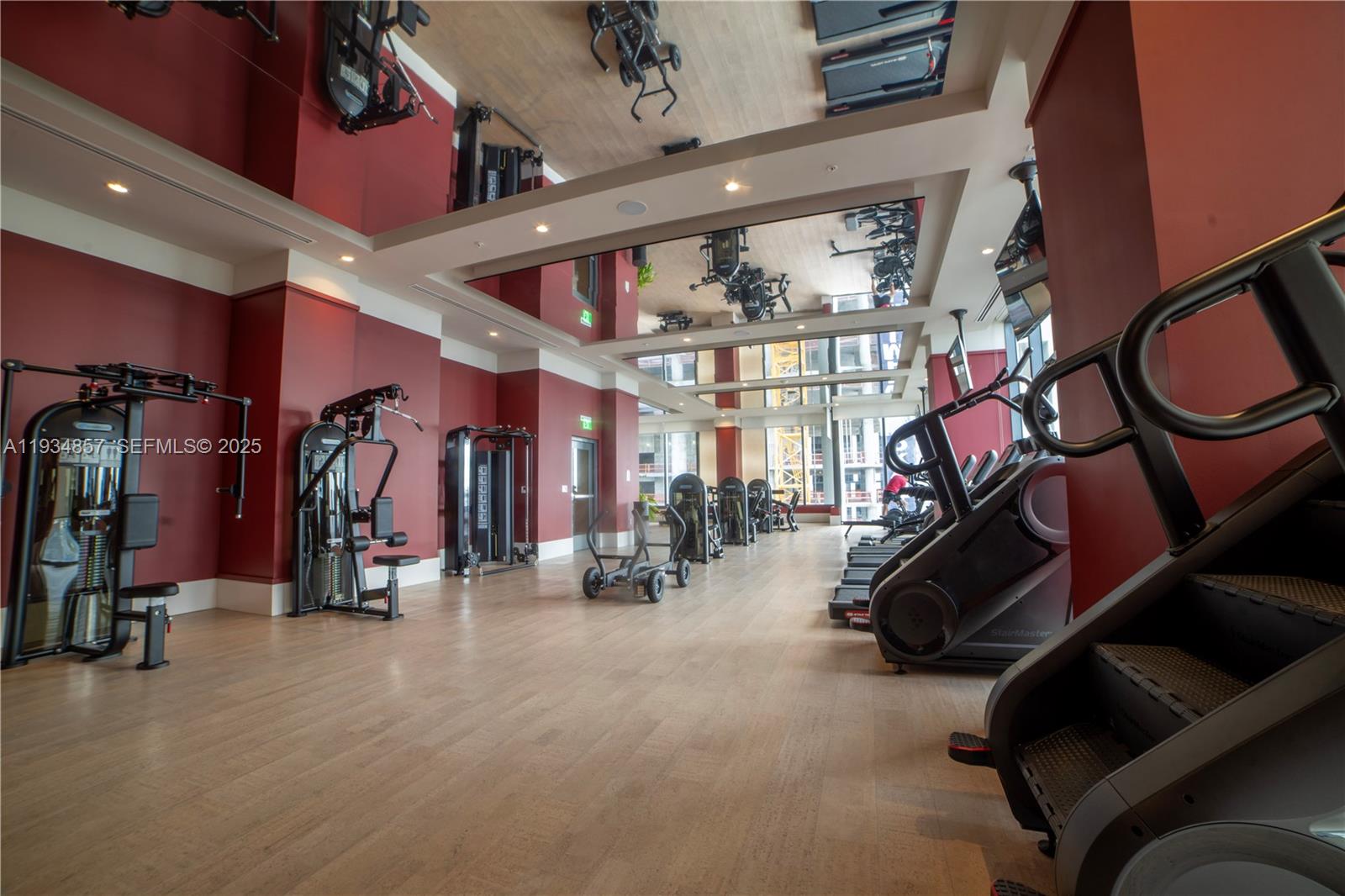 Crosby Miami World Center - Residential