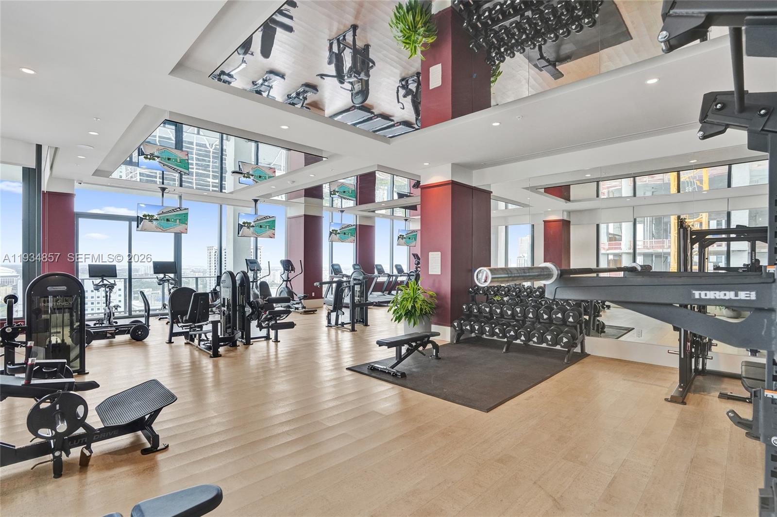 Crosby Miami World Center - Residential