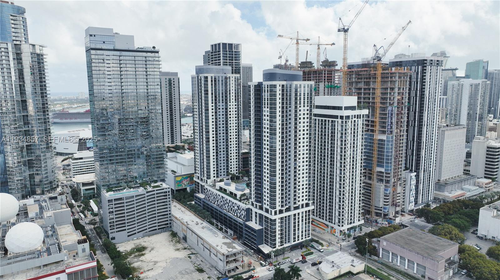 Crosby Miami World Center - Residential