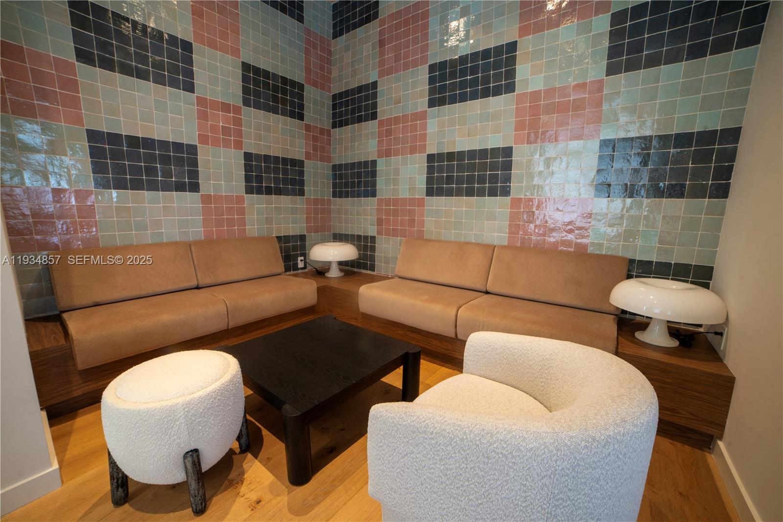 Crosby Miami World Center - Residential