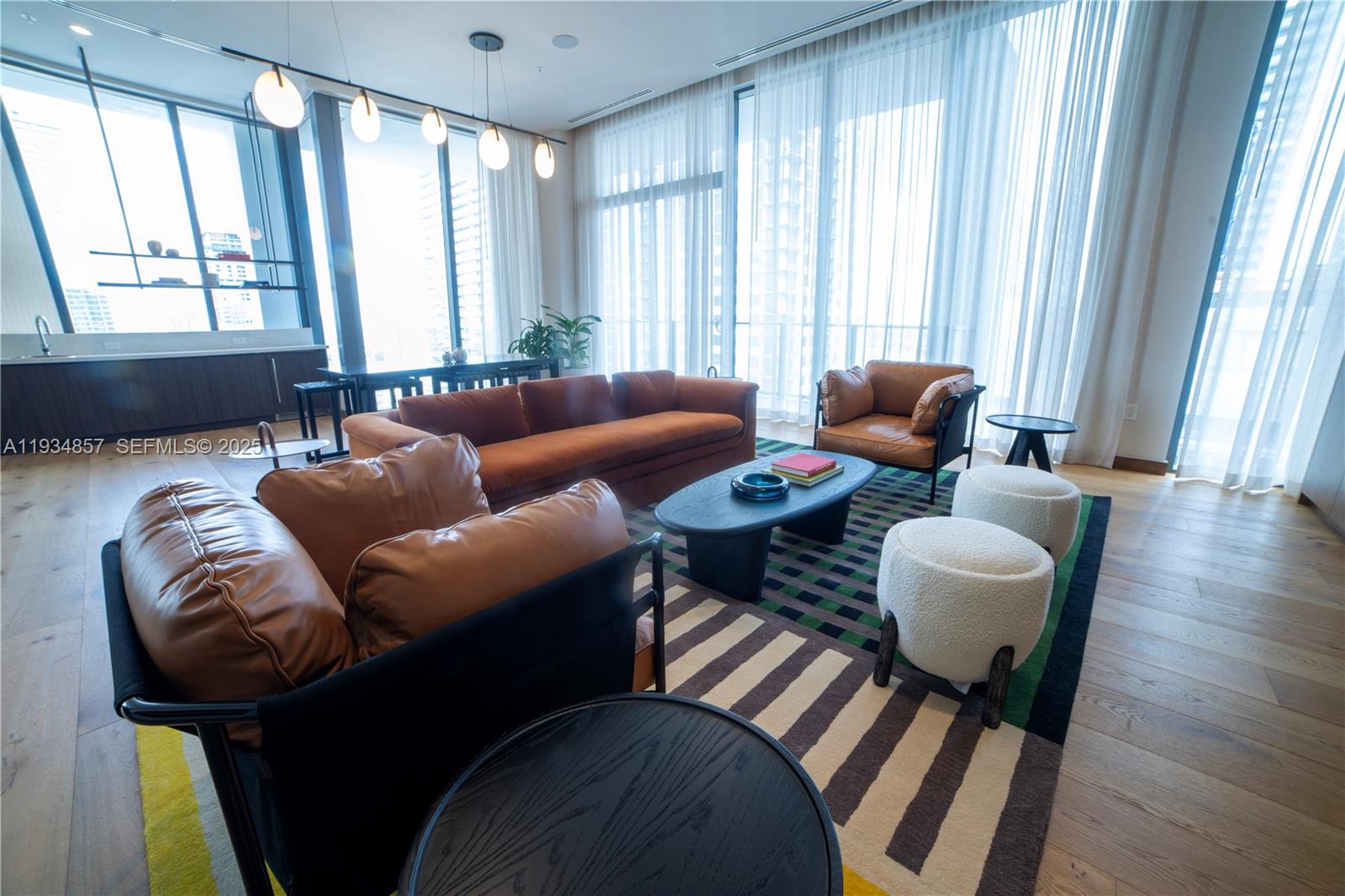 Crosby Miami World Center - Residential