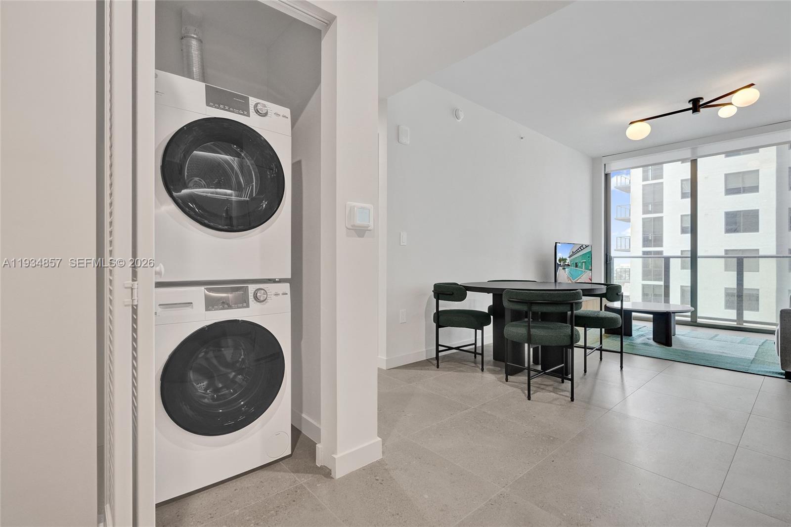 Crosby Miami World Center - Residential