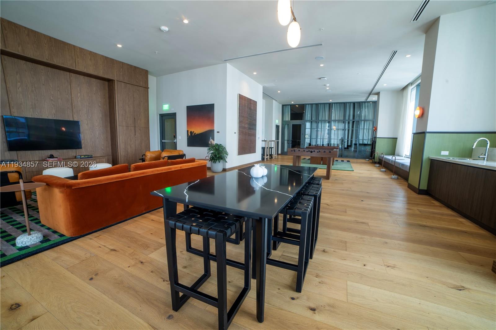 Crosby Miami World Center - Residential