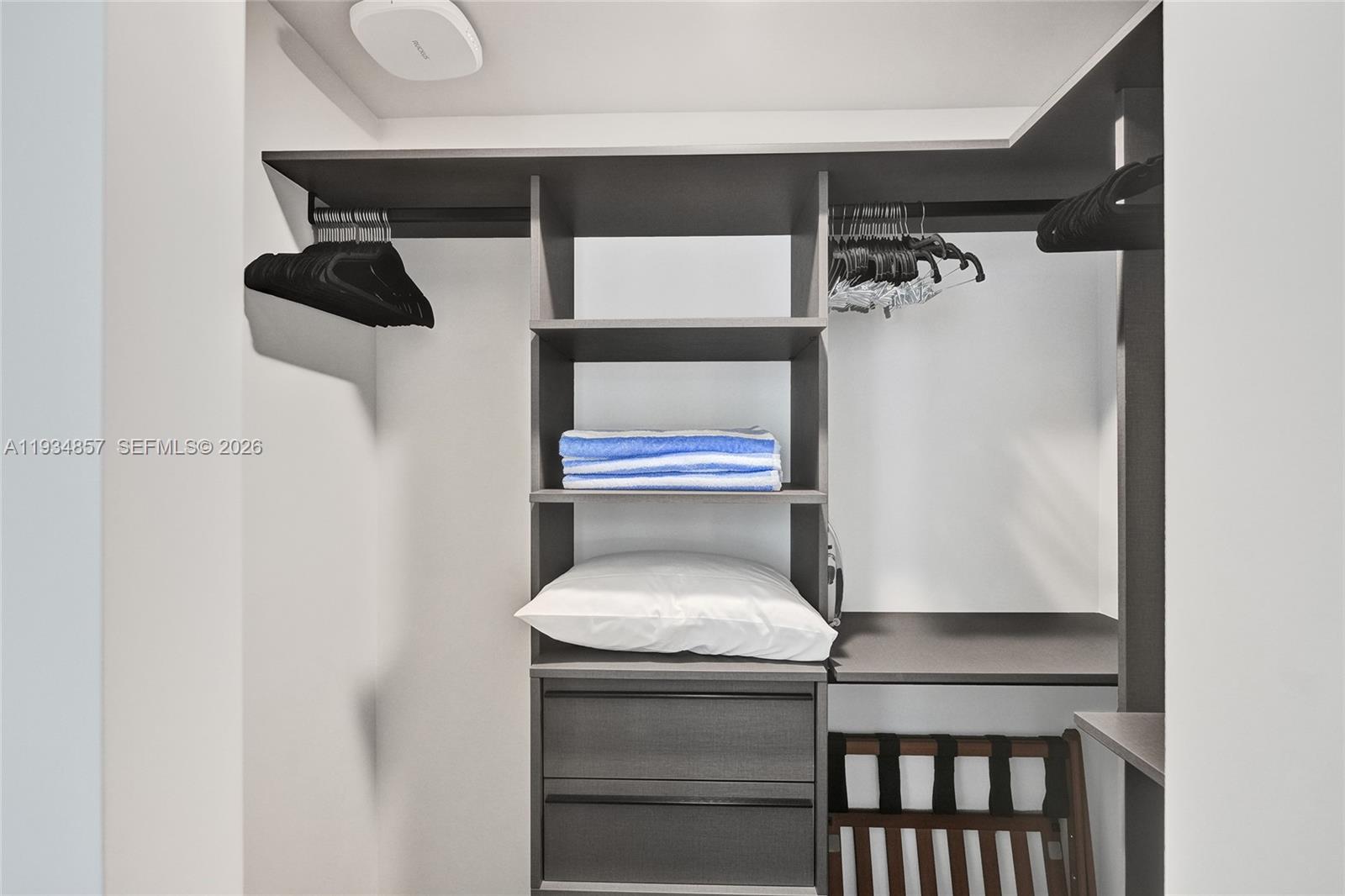 Crosby Miami World Center - Residential