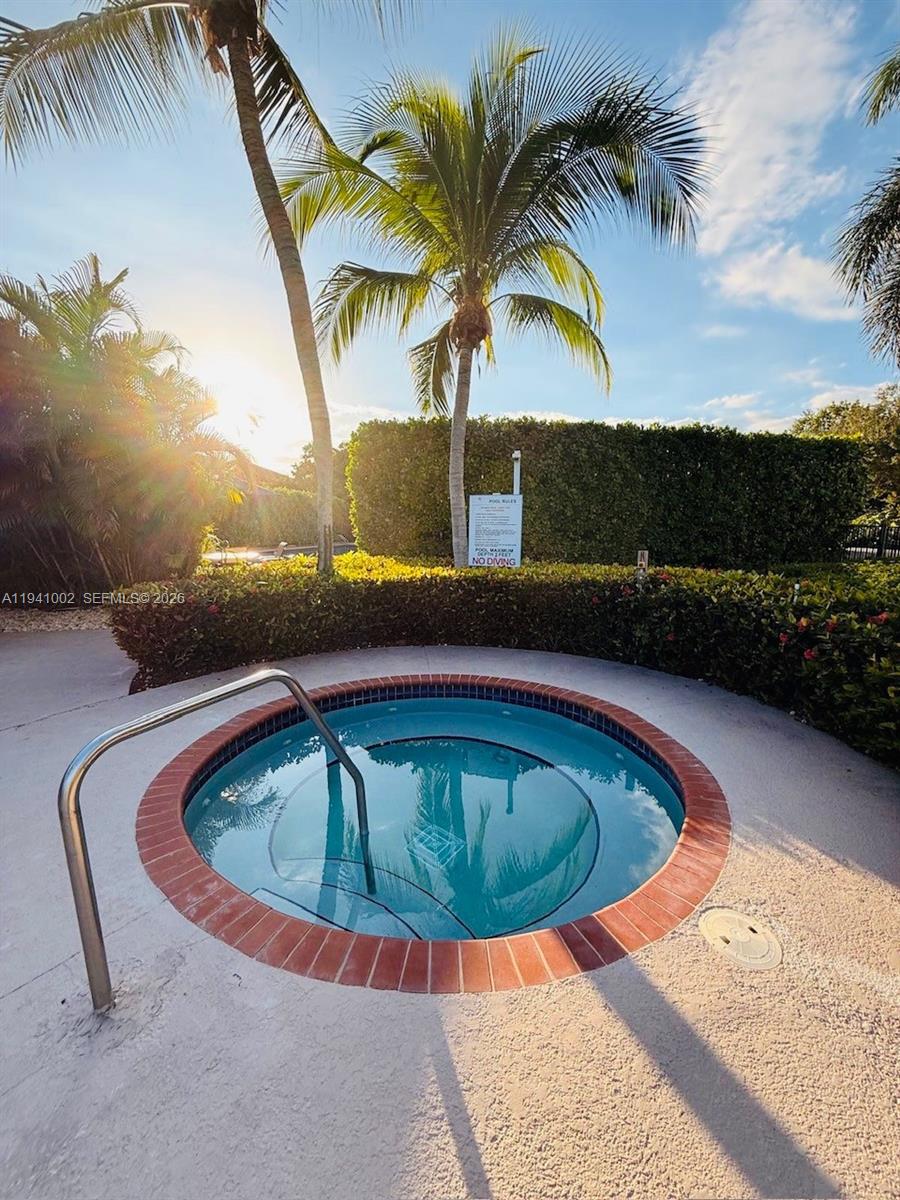 MARBELLA COVE - Residential