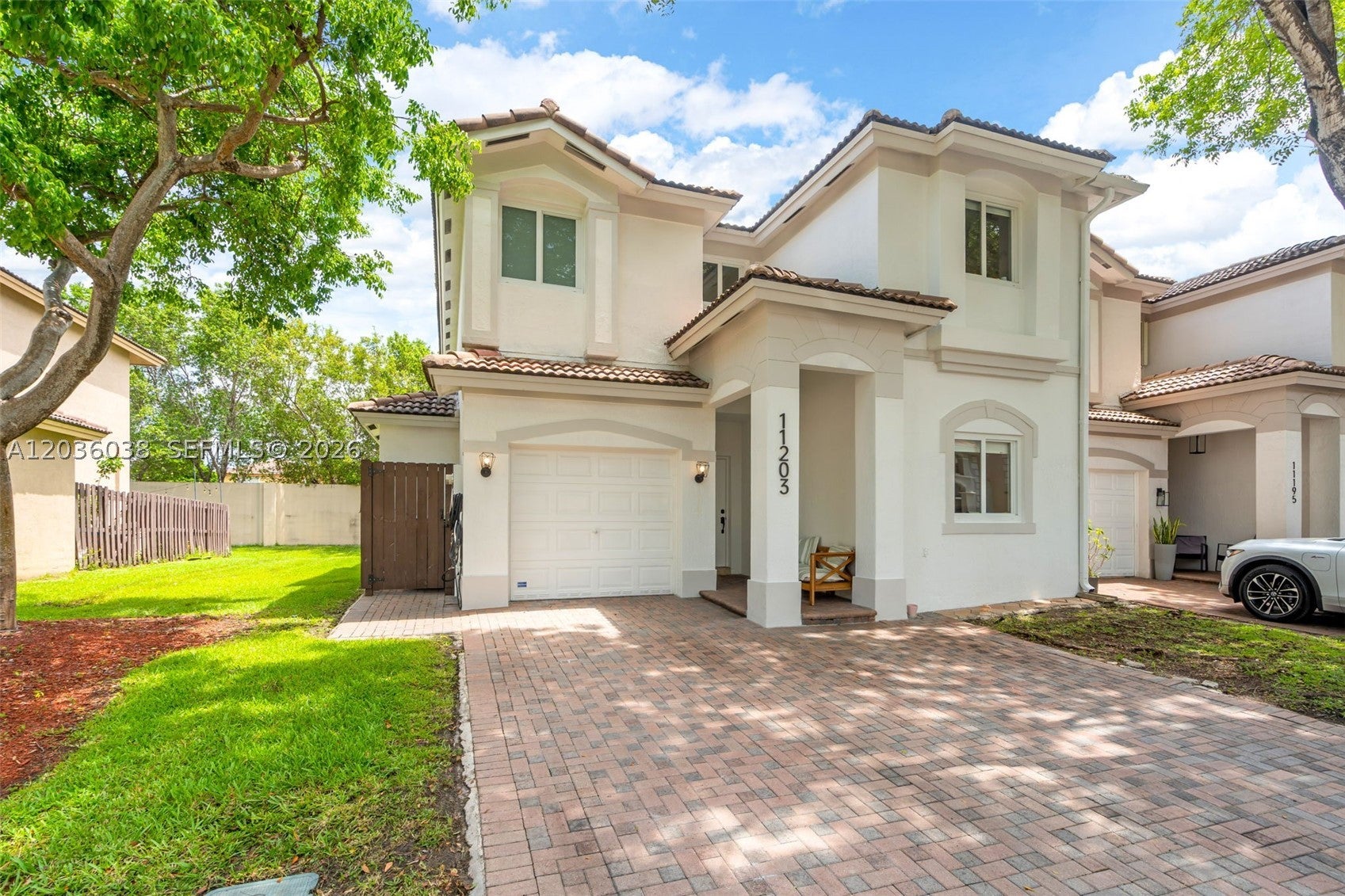 11203 NW 73rd Ter