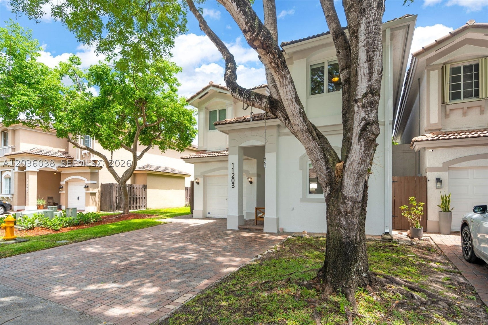 11203 NW 73rd Ter