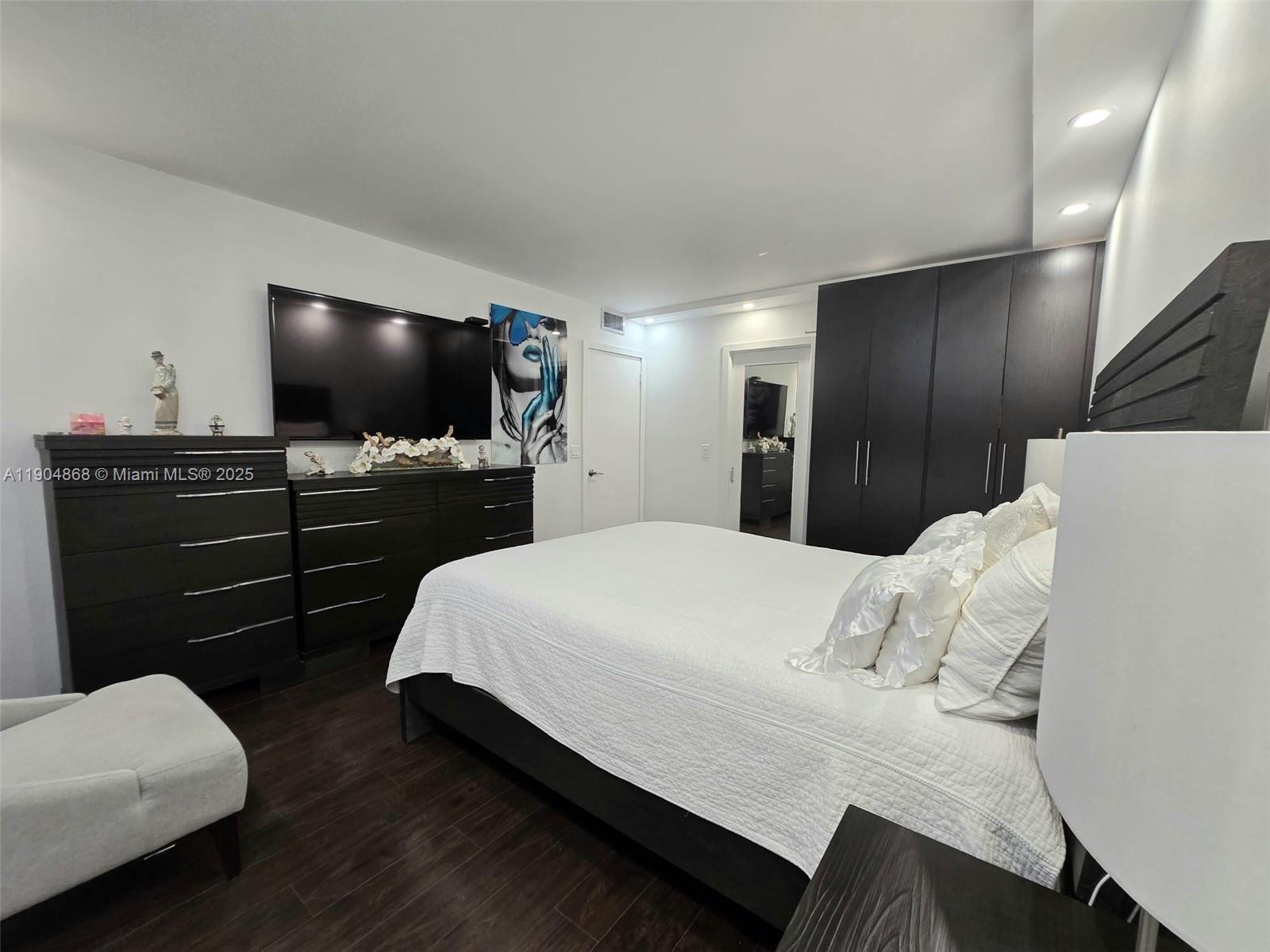 IVANHOE WEST AT CENTURY V - Residential