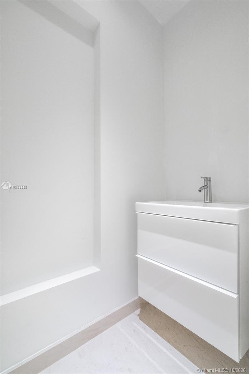 OCEANA KEY BISCAYNE CONDO - Residential