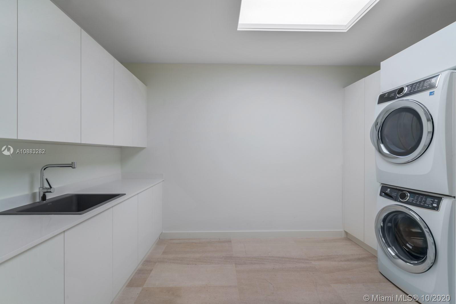 OCEANA KEY BISCAYNE CONDO - Residential