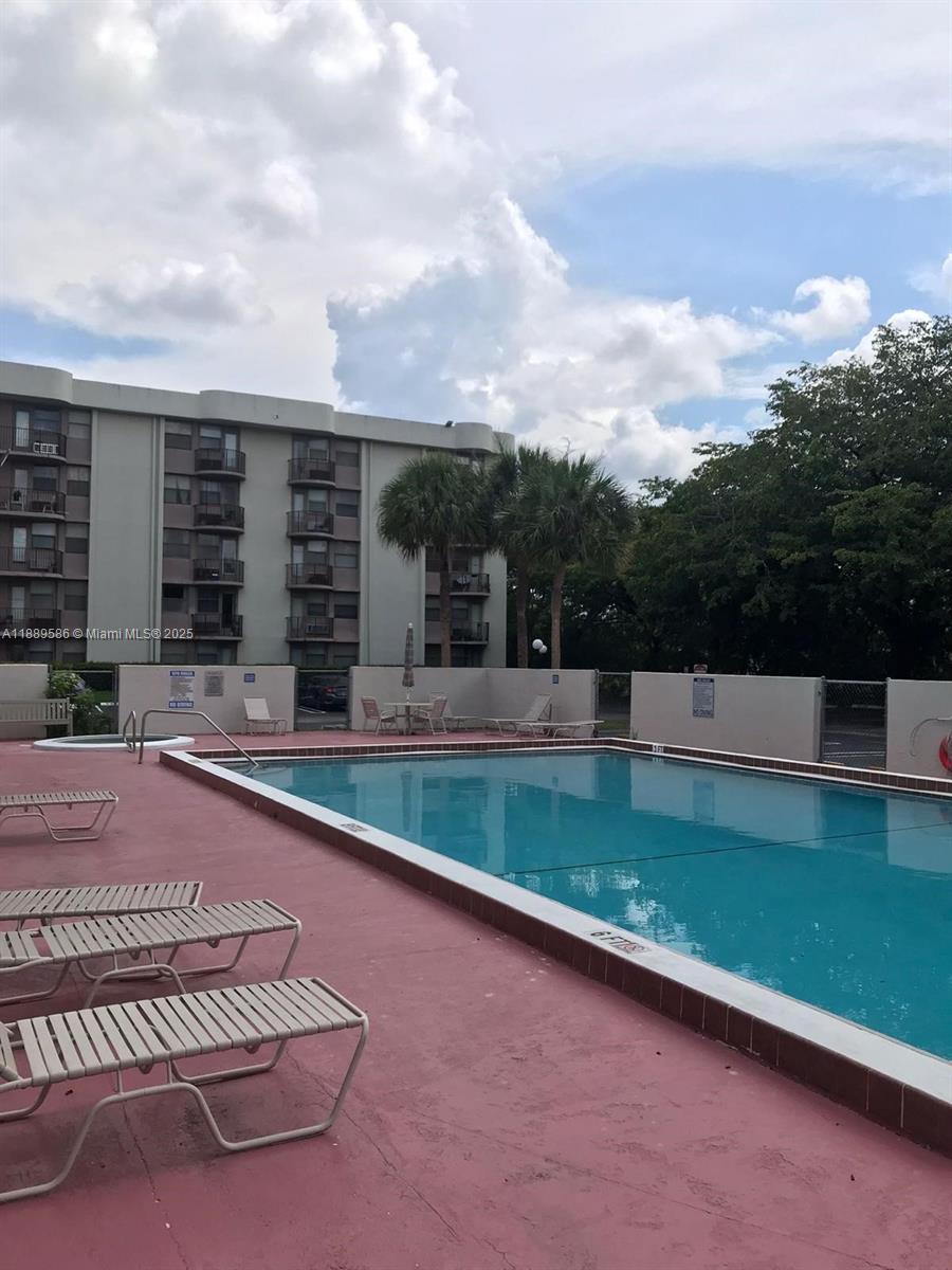 CORAL SPRINGS TOWER CLUB - Residential Lease