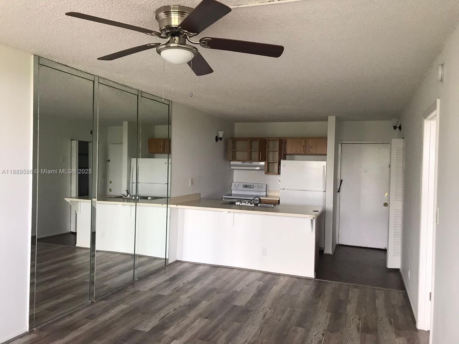CORAL SPRINGS TOWER CLUB - Residential Lease