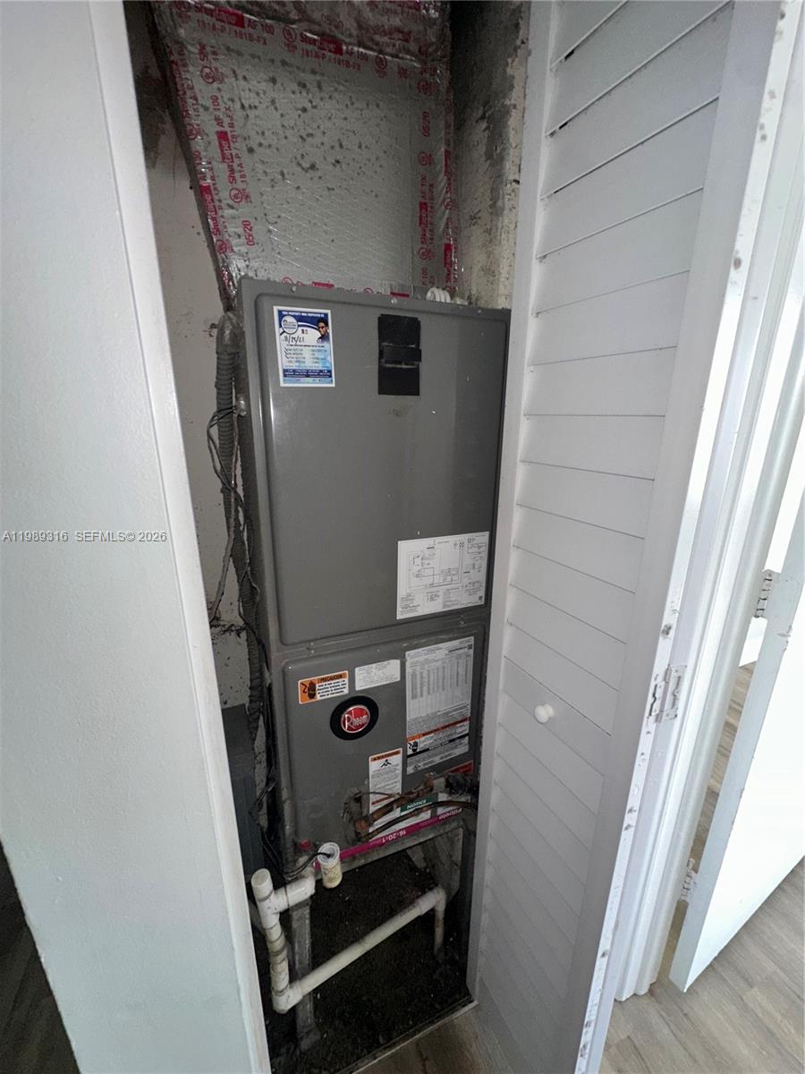 LOCH LOMOND SEC 3 - Residential Lease