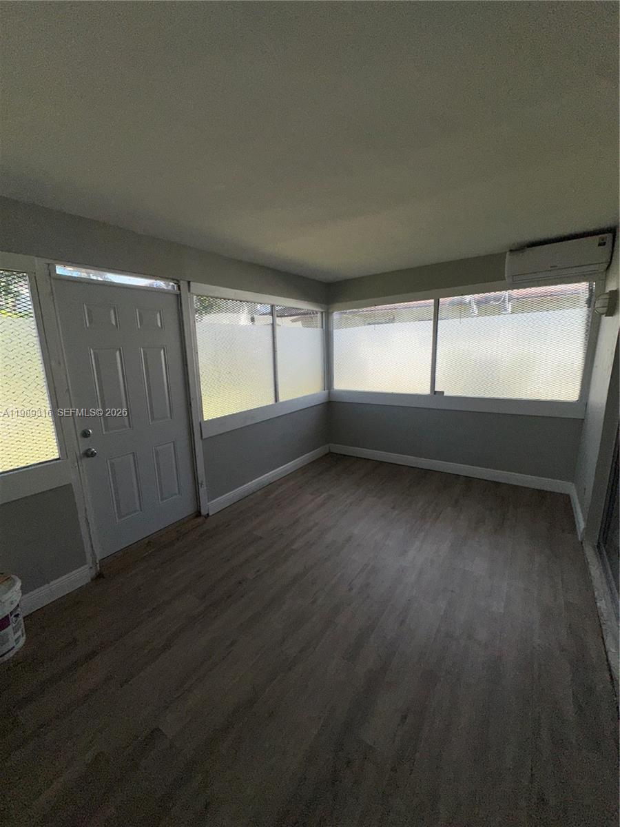 LOCH LOMOND SEC 3 - Residential Lease