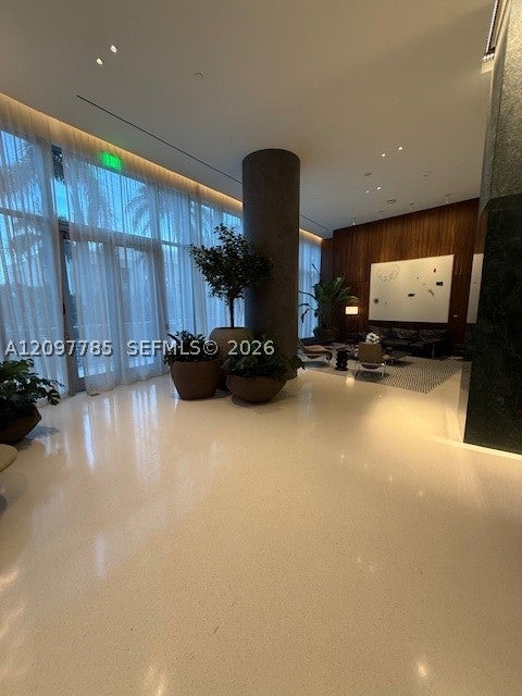 1400 BISCAYNE 2602