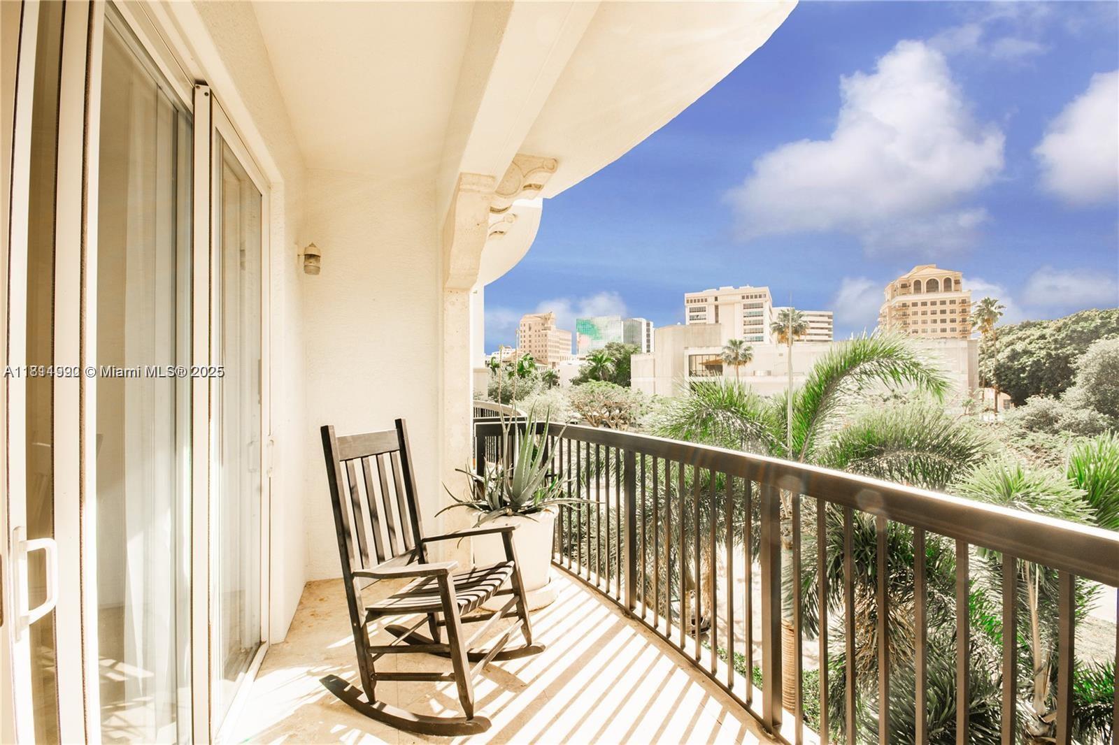 50 Alhambra Cir 405