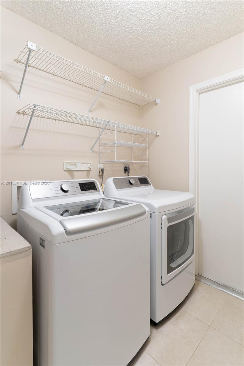 CHAPEL TRAIL II - Residential Lease