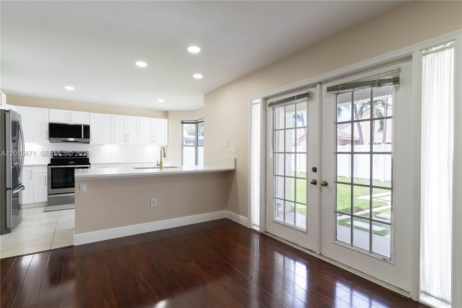 CHAPEL TRAIL II - Residential Lease