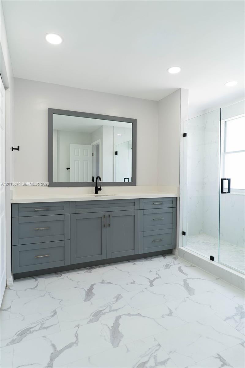 CHAPEL TRAIL II - Residential Lease