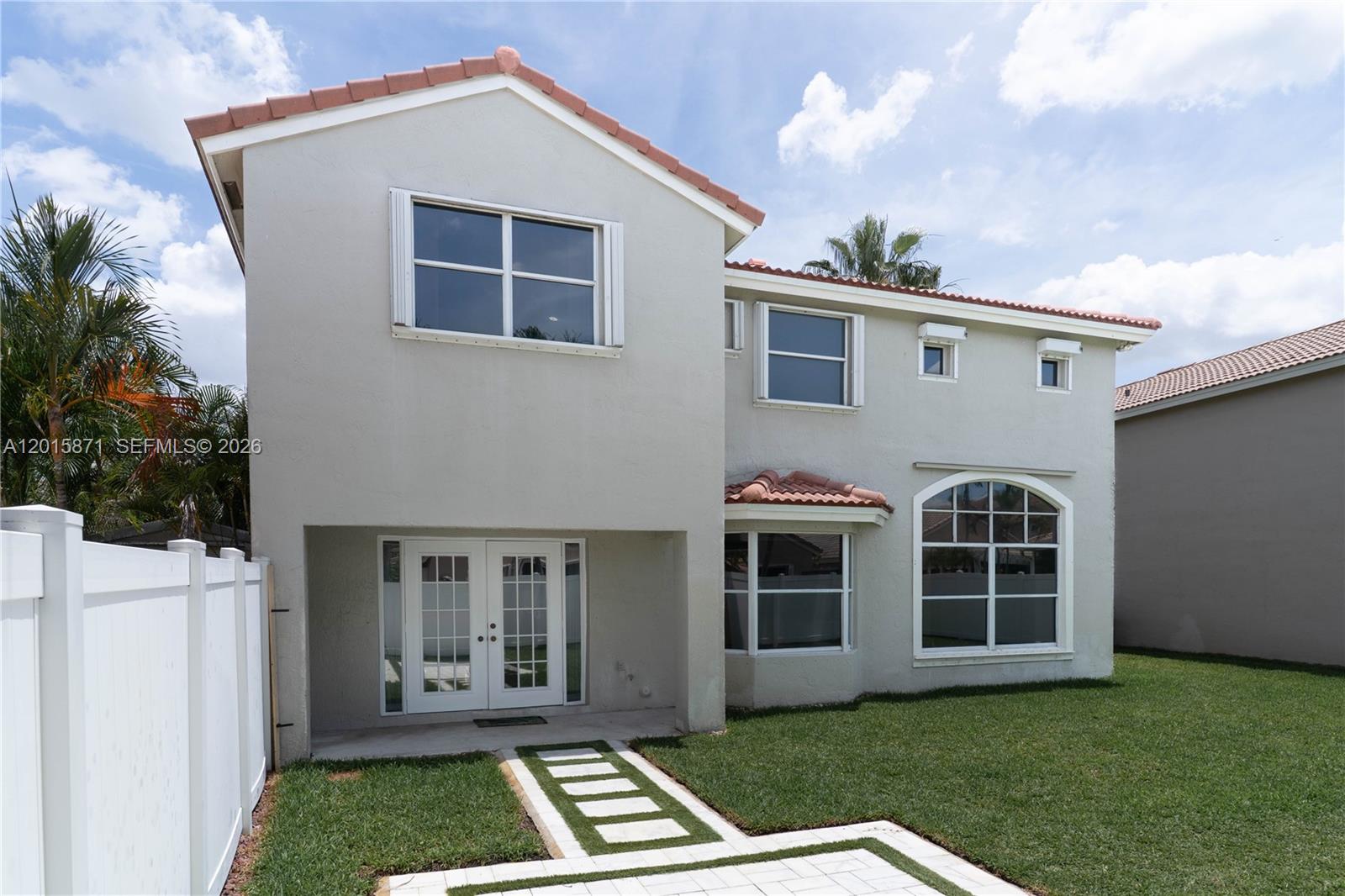 CHAPEL TRAIL II - Residential Lease