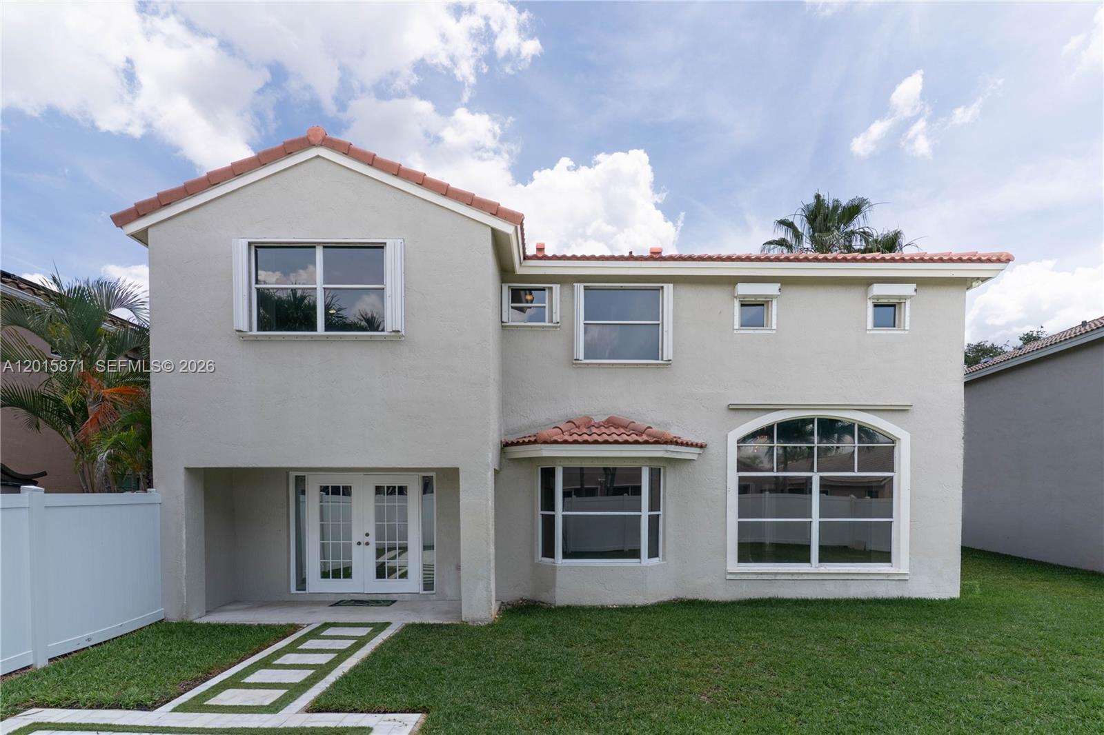 CHAPEL TRAIL II - Residential Lease