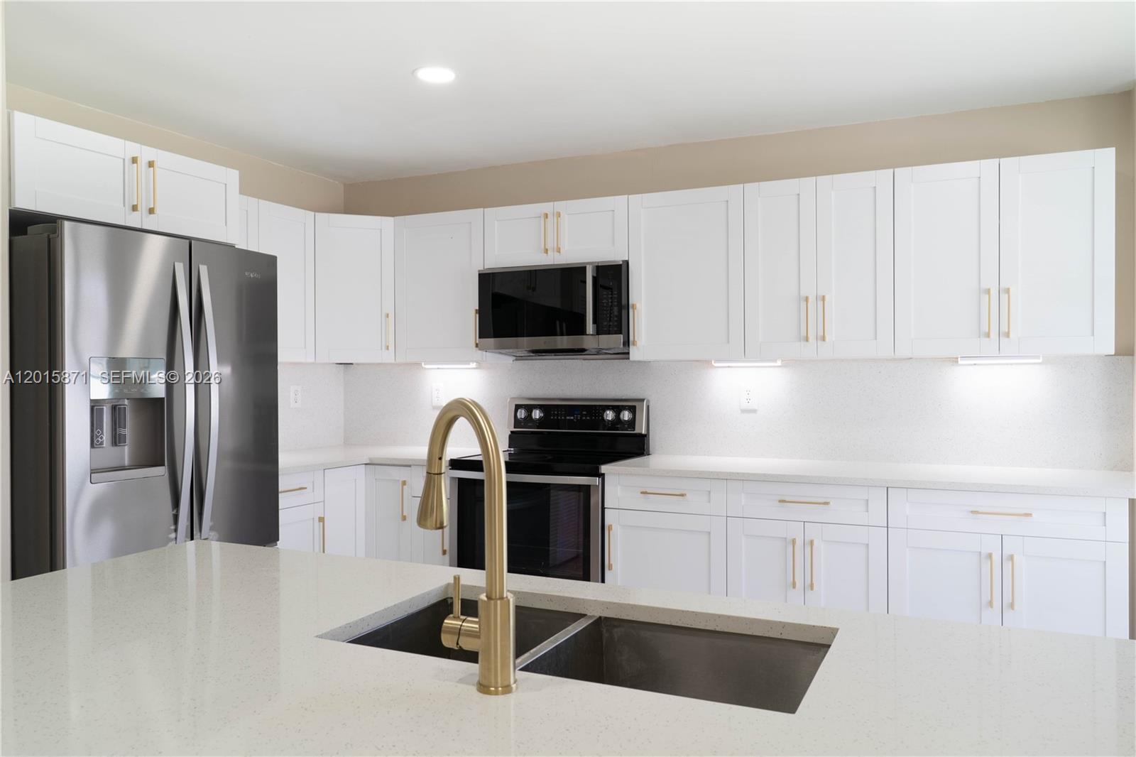 CHAPEL TRAIL II - Residential Lease