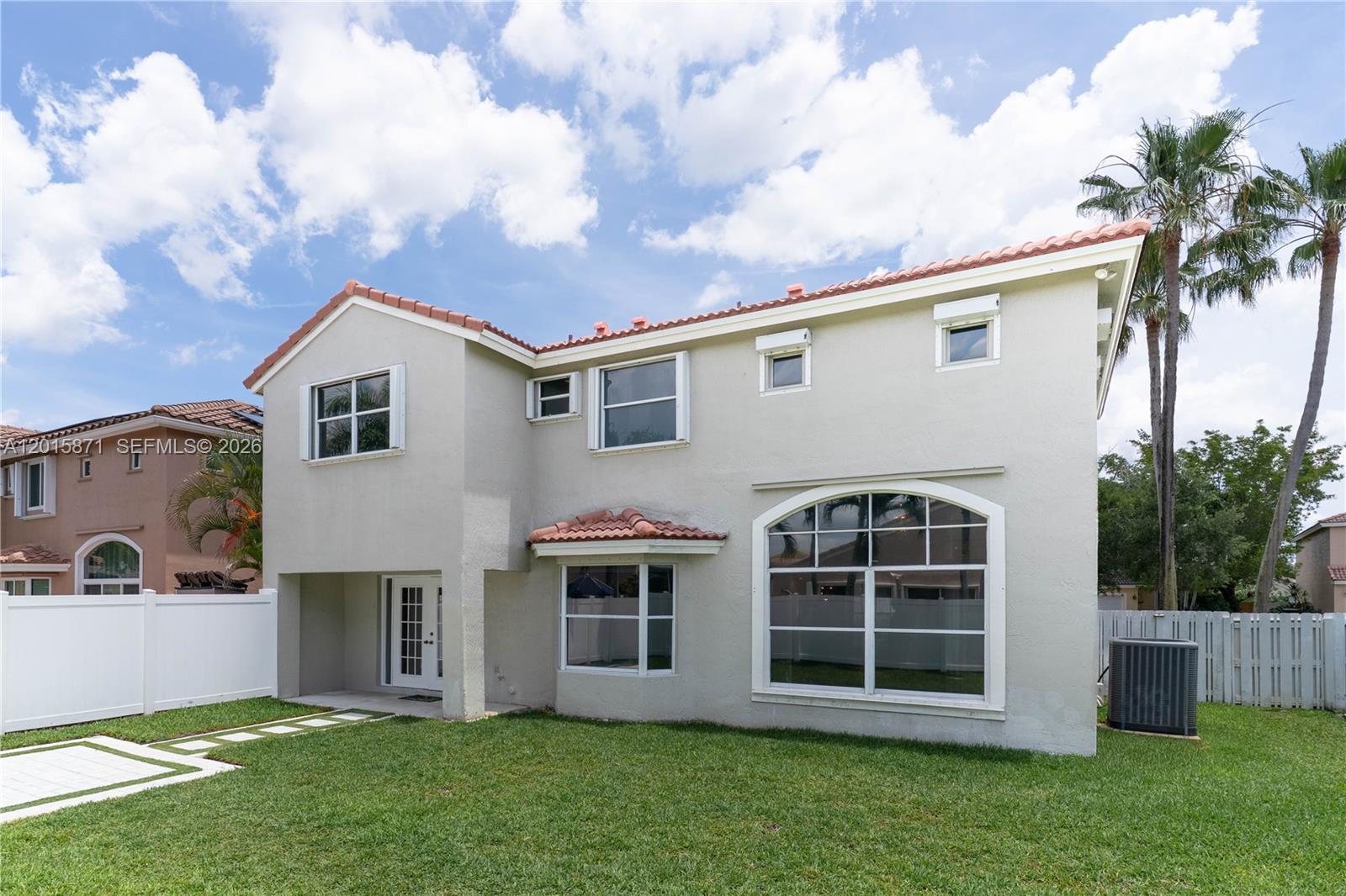 CHAPEL TRAIL II - Residential Lease