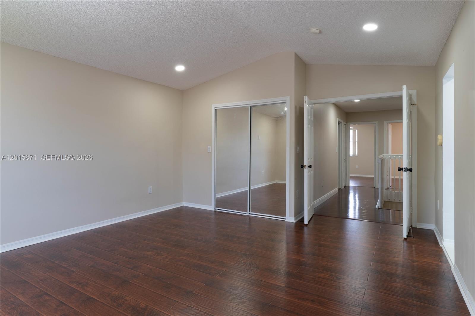 CHAPEL TRAIL II - Residential Lease
