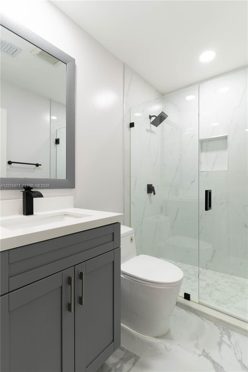 CHAPEL TRAIL II - Residential Lease