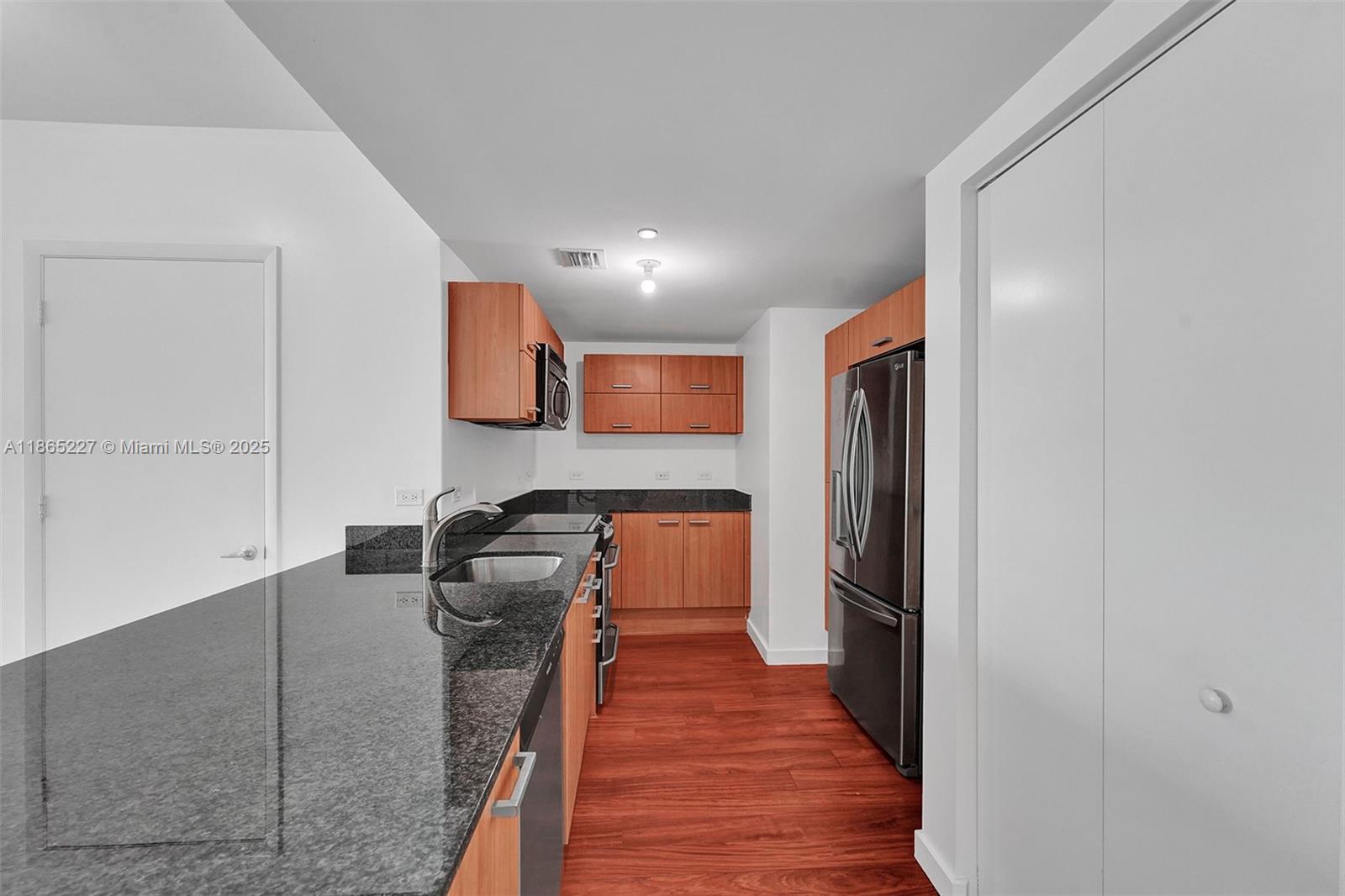 350 S Miami Ave 1403