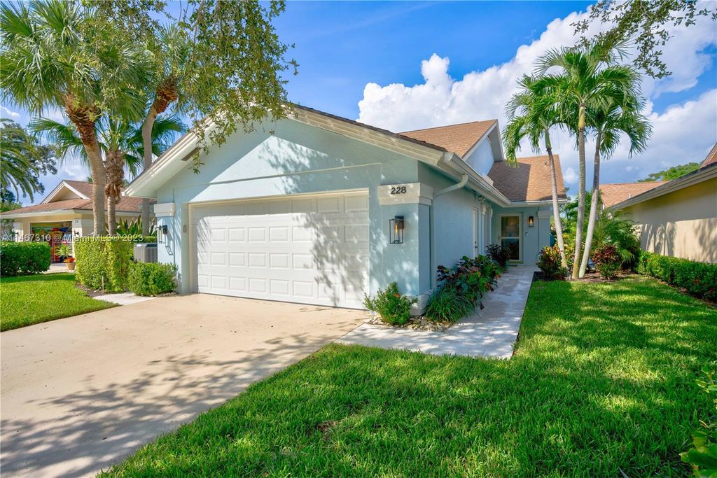 Photo of 228 E River Park Dr, Jupiter, FL 33477 (MLS # A11467310)