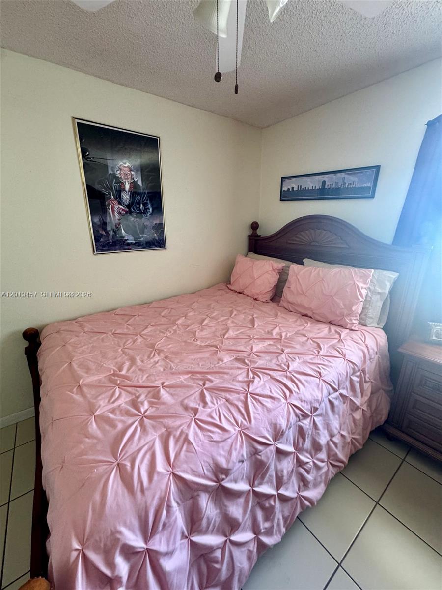 VILLA VENEZIA CONDO PH VI - Residential