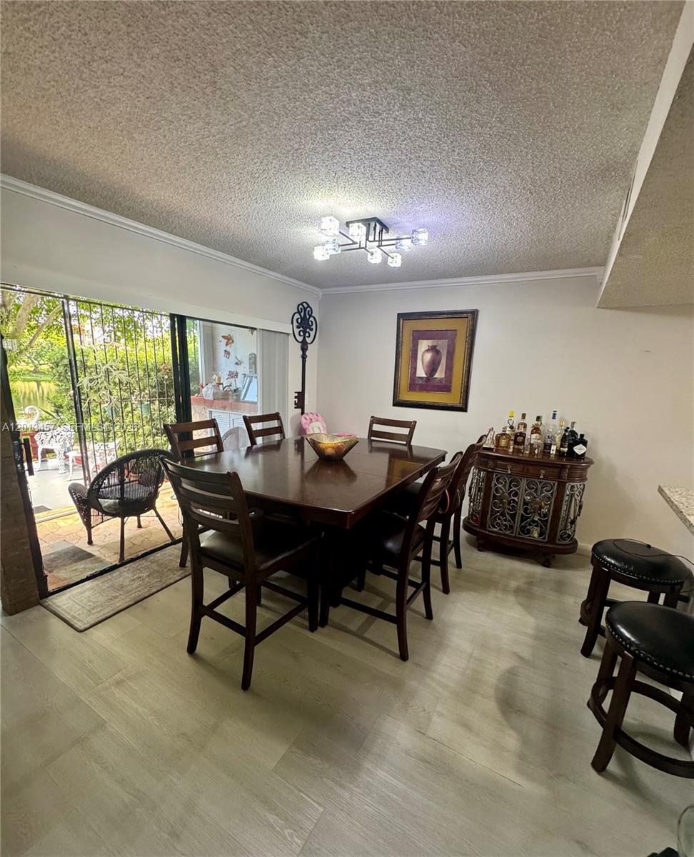 VILLA VENEZIA CONDO PH VI - Residential